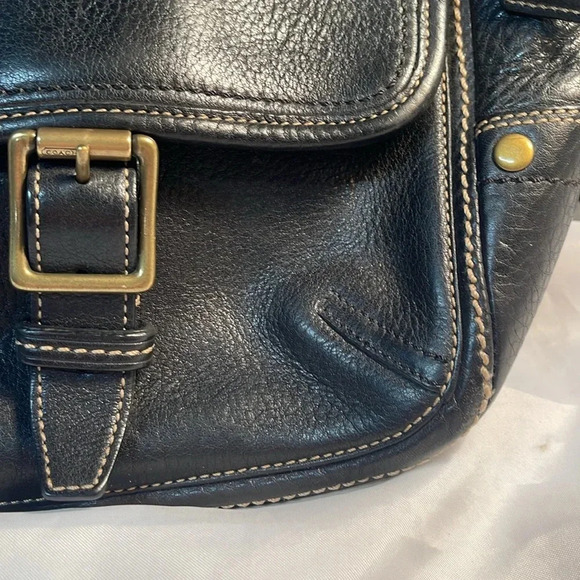 Coach Large Leather Messenger Bag high quality top grain leather brass ** - Picture 5 of 11